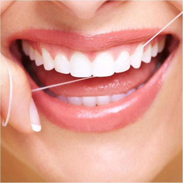 Oral-B 3DWhite Luxe - Dental Floss, Radiant Mint, 35 Metres - Image 4